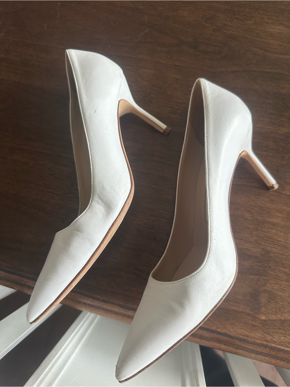 Manolo Blahnik White Leather Pointed Toe Pumps - Picture 5 of 8